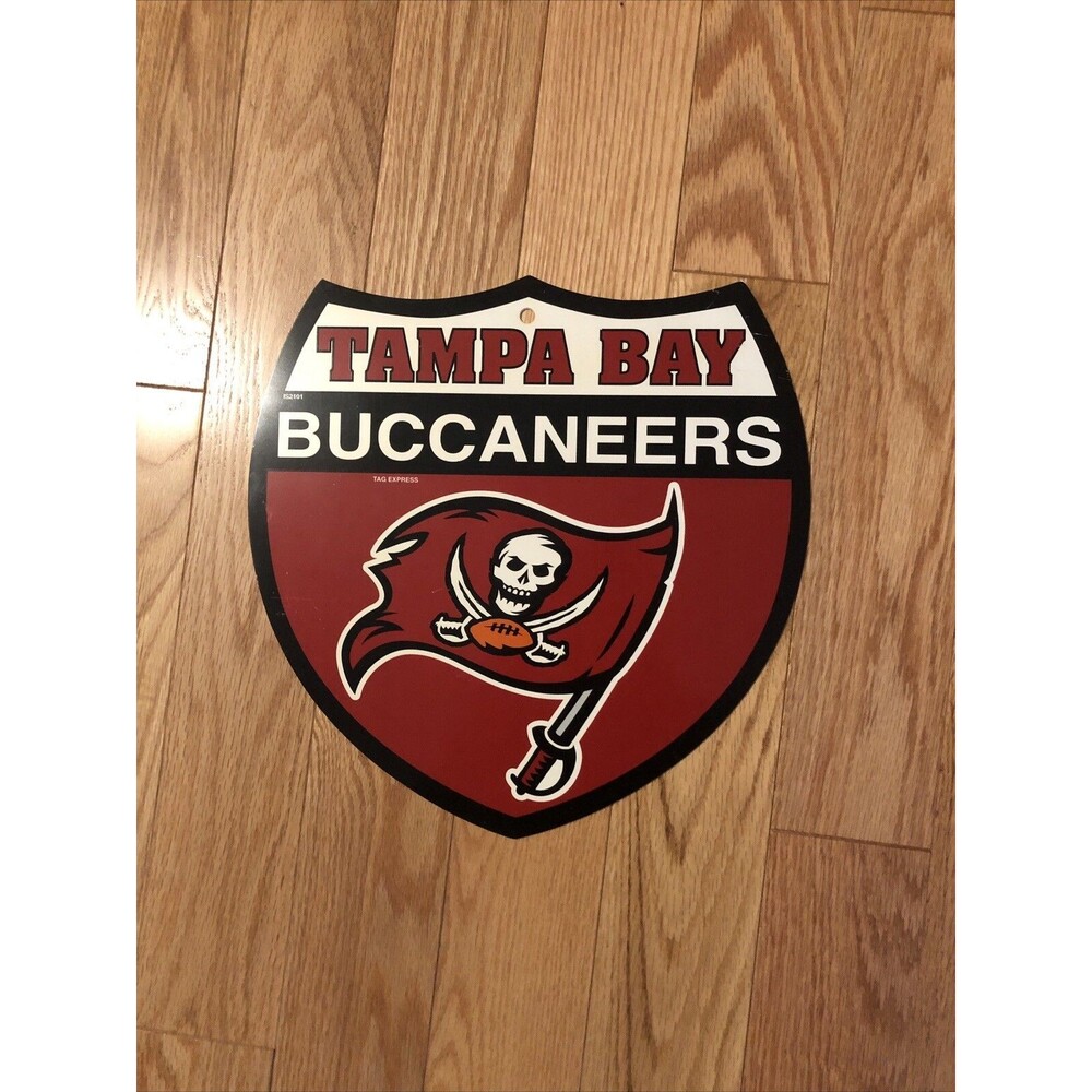 Tampa Bay Buccaneers NFL Graphic Logo‎ Wall Shield Pre-Owned Good Condition